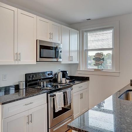 Greatly Located And Elegant 1Br With Parking Durham Exterior foto